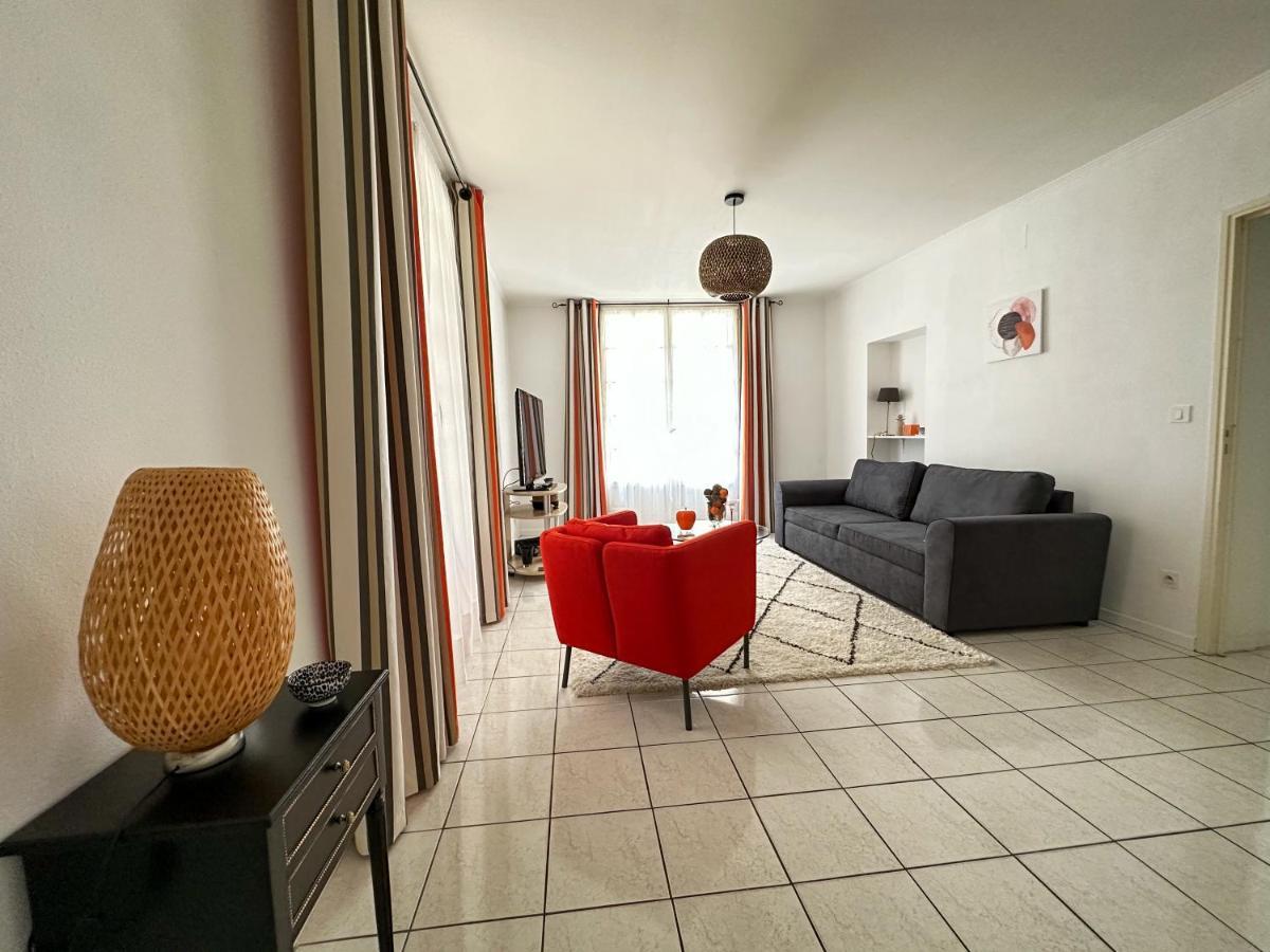 Polichinelle Hyper Centre - Wifi - Balcon & Parking Proche Appartement *